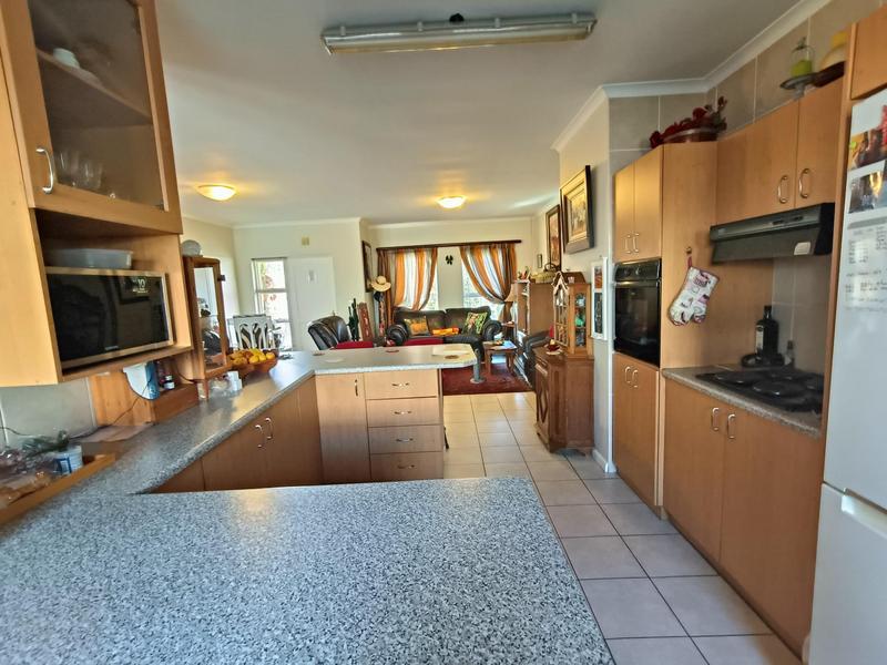 2 Bedroom Property for Sale in Protea Heights Western Cape